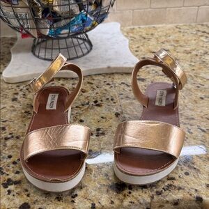 Steve Madden Metallic Rose Gold Platform Sandals